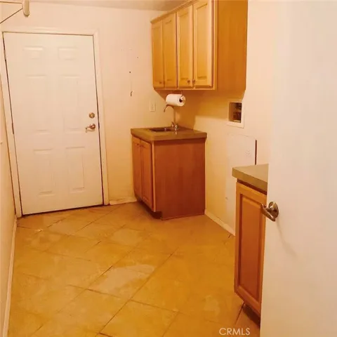1053 Deercrest, San Bernardino, California 92407
