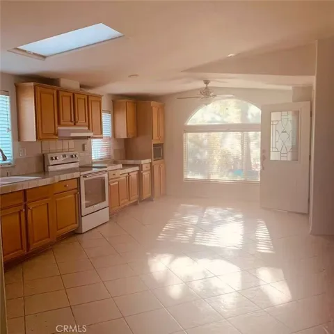 1053 Deercrest, San Bernardino, California 92407
