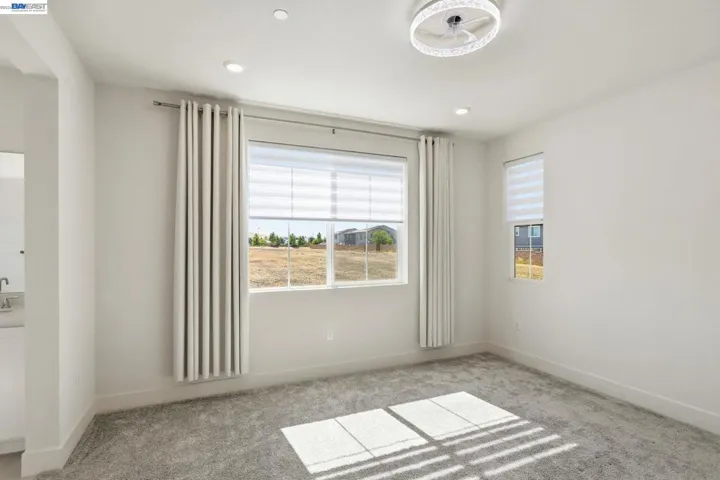 7149 Diamond Ave, Tracy, California 95377