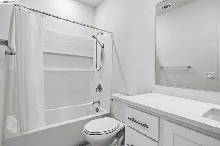 7149 Diamond Ave, Tracy, California 95377