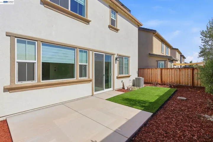 7149 Diamond Ave, Tracy, California 95377