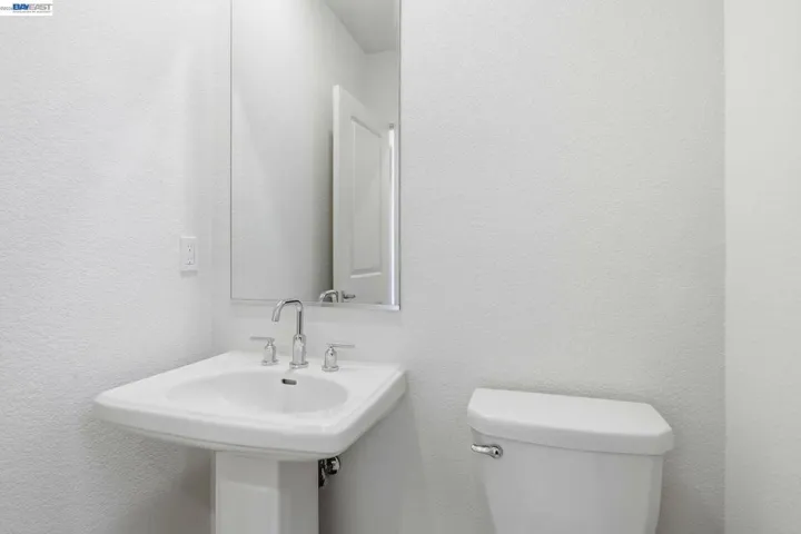 7149 Diamond Ave, Tracy, California 95377