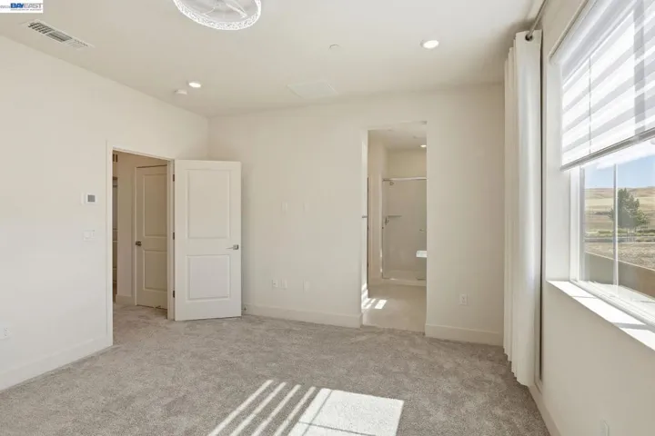 7149 Diamond Ave, Tracy, California 95377