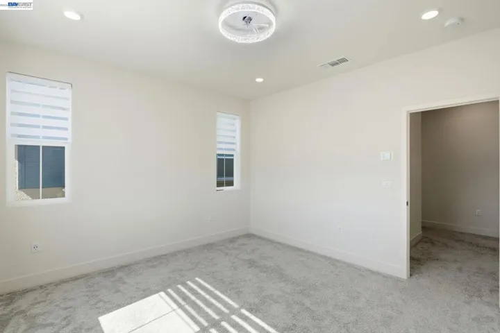 7149 Diamond Ave, Tracy, California 95377