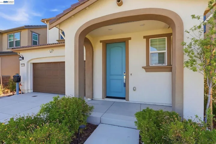 7149 Diamond Ave, Tracy, California 95377