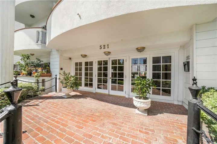 521 Montana Avenue 211, Santa Monica, California 90403