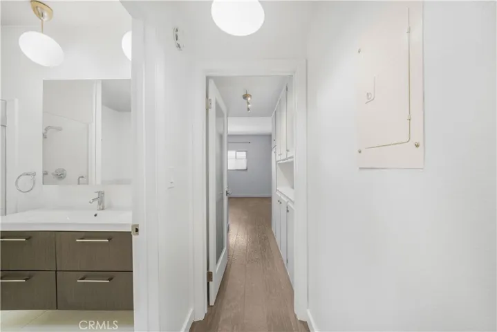 521 Montana Avenue 211, Santa Monica, California 90403
