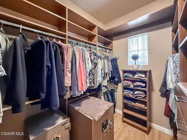 lPrimary Bedroom Suite9