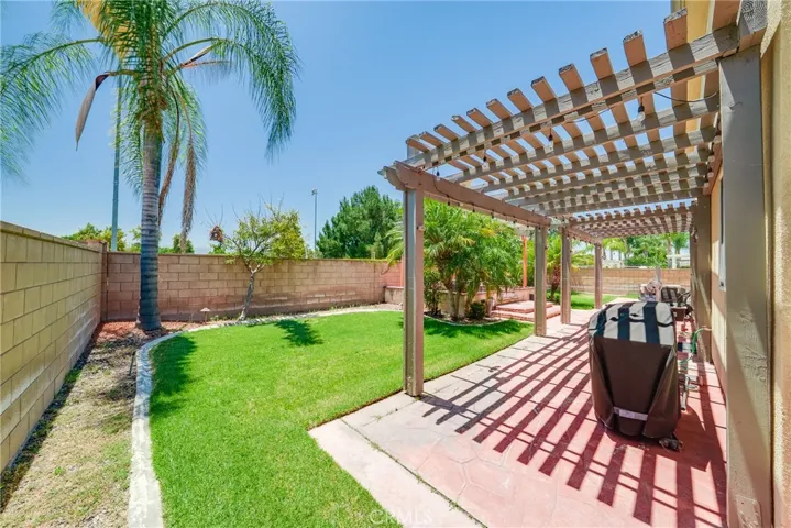 14443 Sleepy Creek Drive, Eastvale, California 92880