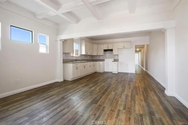 6506 Denver Ave., Los Angeles, California 90044