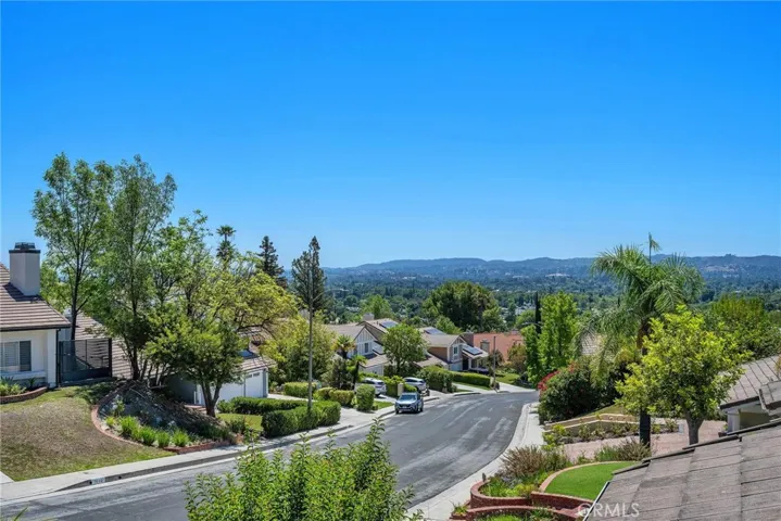 7015 Castle Peak Drive, West Hills, California 91307