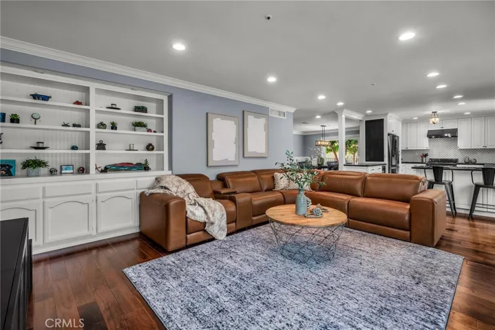 7015 Castle Peak Drive, West Hills, California 91307