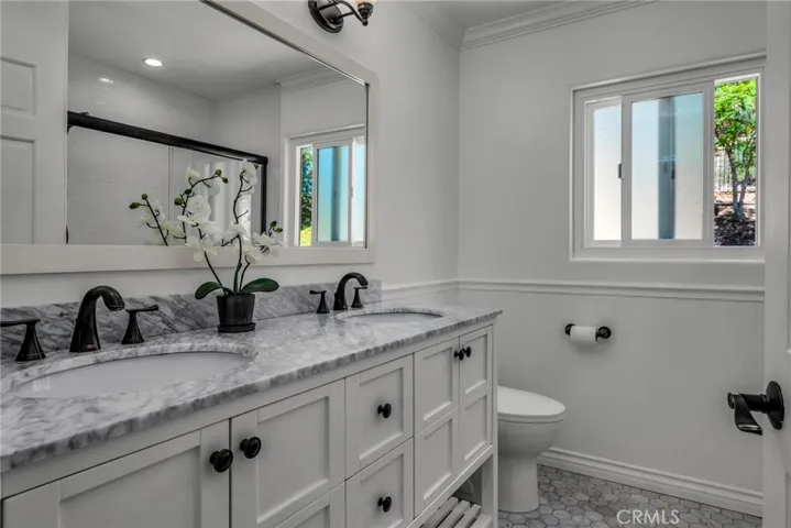 7015 Castle Peak Drive, West Hills, California 91307