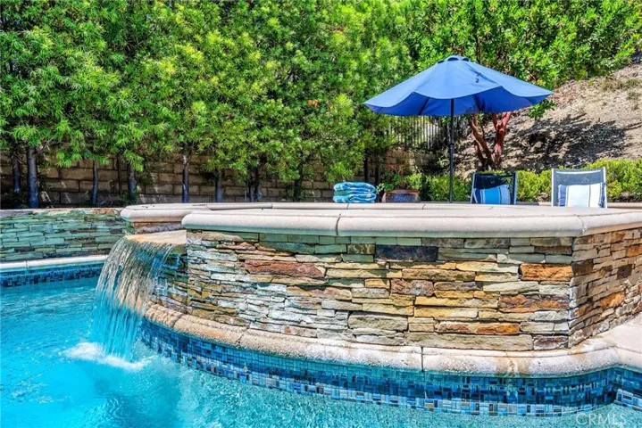 7015 Castle Peak Drive, West Hills, California 91307