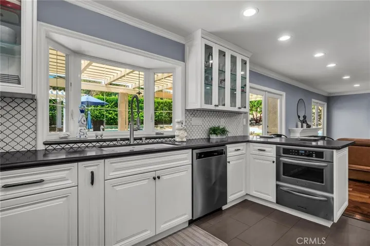7015 Castle Peak Drive, West Hills, California 91307