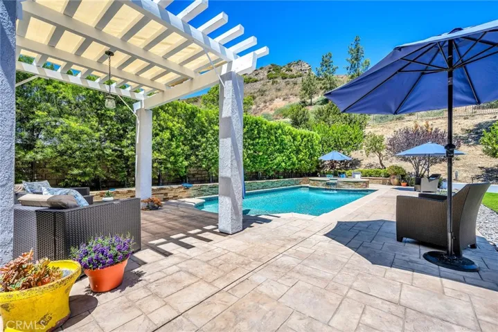 7015 Castle Peak Drive, West Hills, California 91307