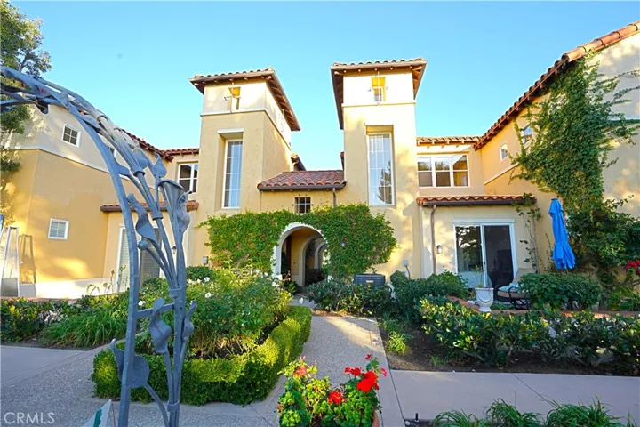 16 Savona Court, Newport Coast, California 92657