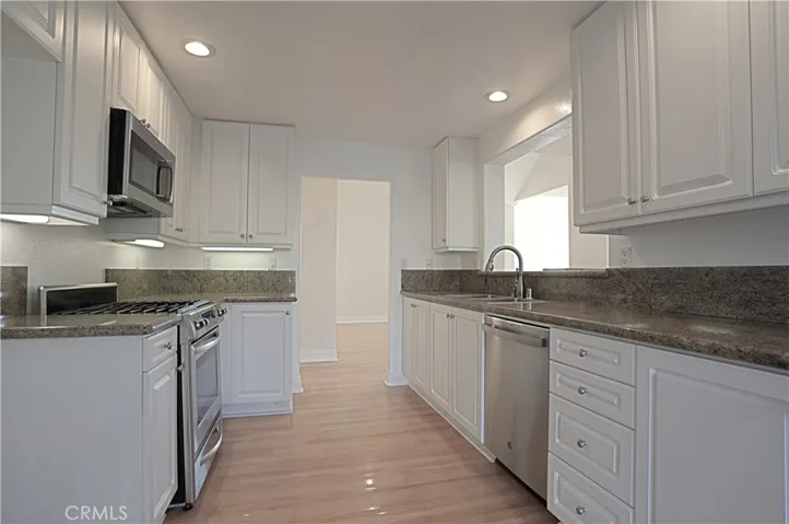 16 Savona Court, Newport Coast, California 92657