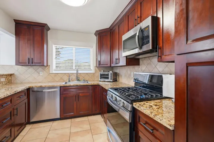 2530 Cottonwood Drive, San Bruno, California 94066