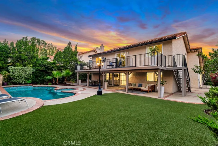 19208 Vista Grande, Northridge, California 91326