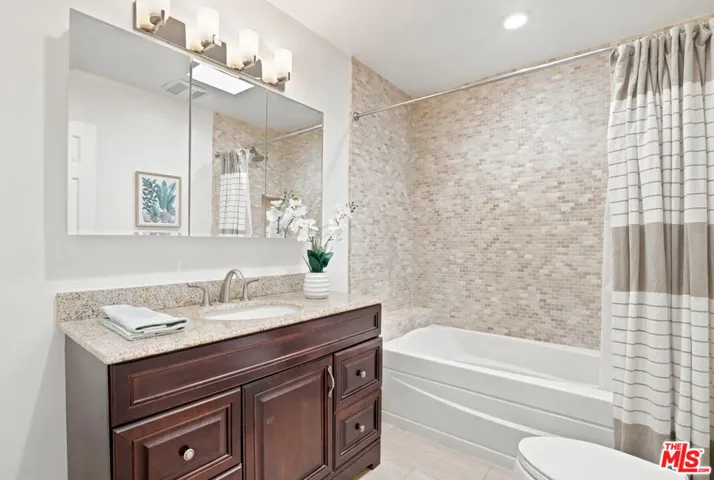 11521 Patom Drive, Culver City, California 90230