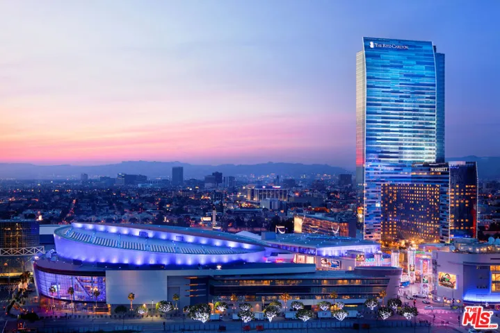 900 W Olympic Boulevard 42e, Los Angeles, California 90015
