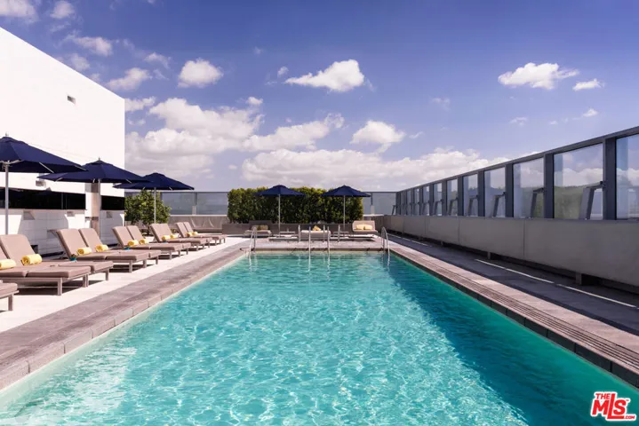 900 W Olympic Boulevard 42e, Los Angeles, California 90015