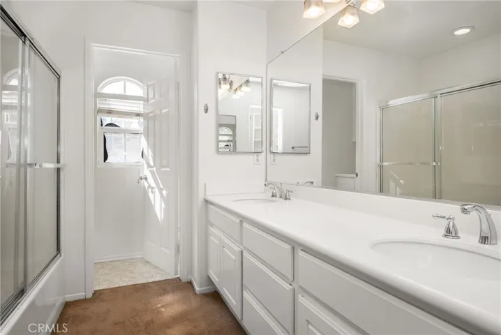 24 Crestline 103, Irvine, California 92602