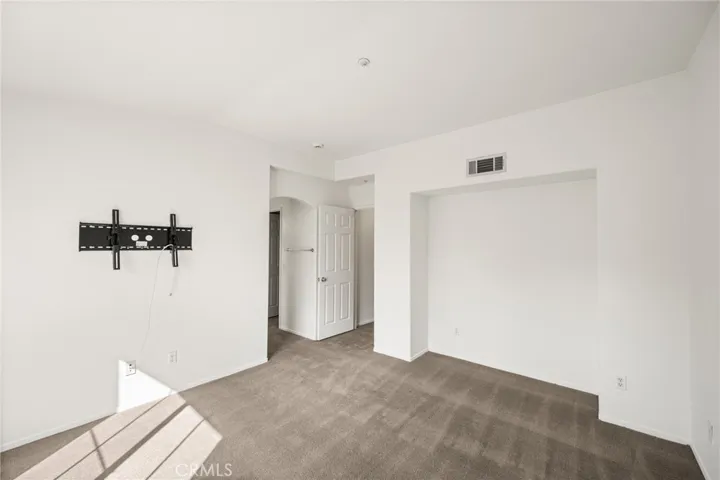 24 Crestline 103, Irvine, California 92602