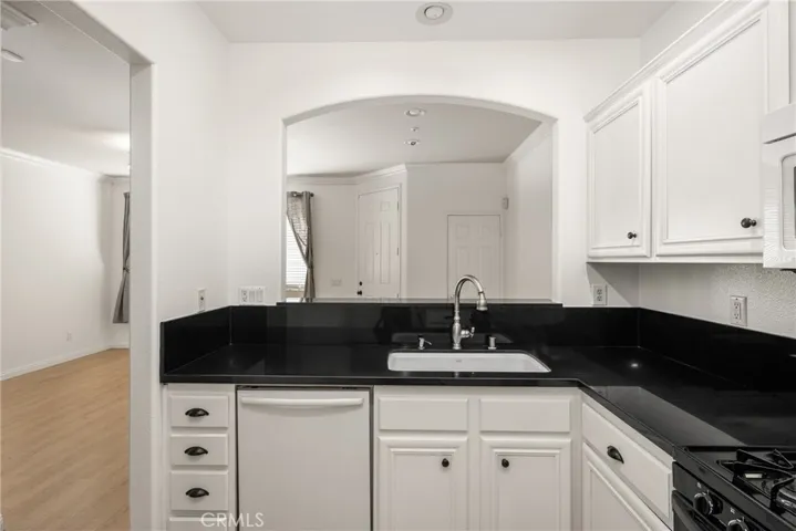 24 Crestline 103, Irvine, California 92602
