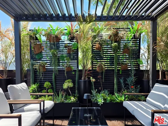 1001 Main Street, Venice, California 90291