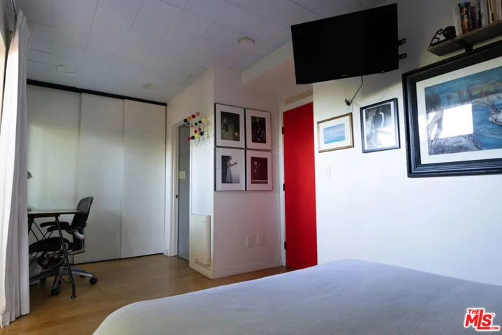 1001 Main Street, Venice, California 90291