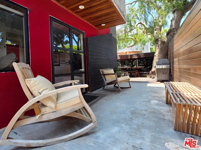 1001 Main Street, Venice, California 90291