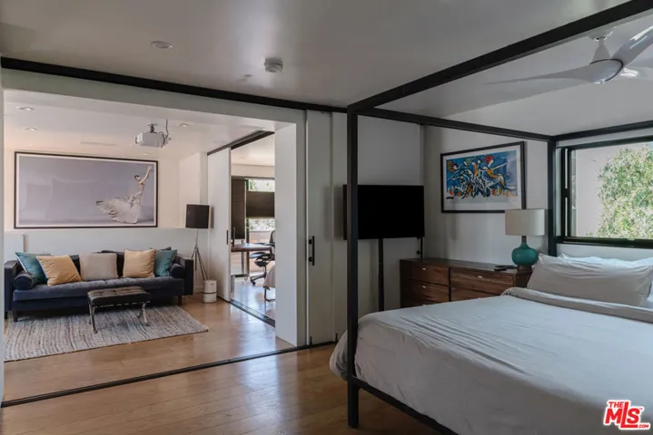1001 Main Street, Venice, California 90291