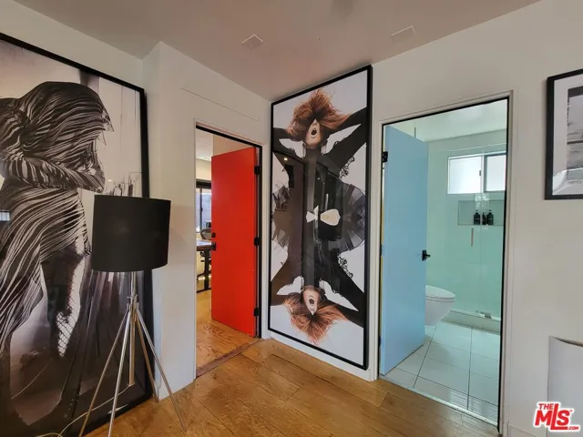 1001 Main Street, Venice, California 90291