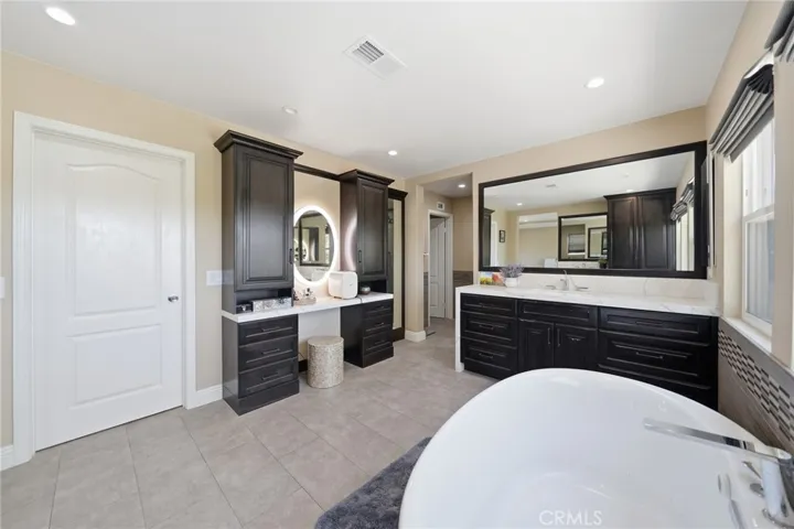 13903 Highlander Road, La Mirada, California 90638