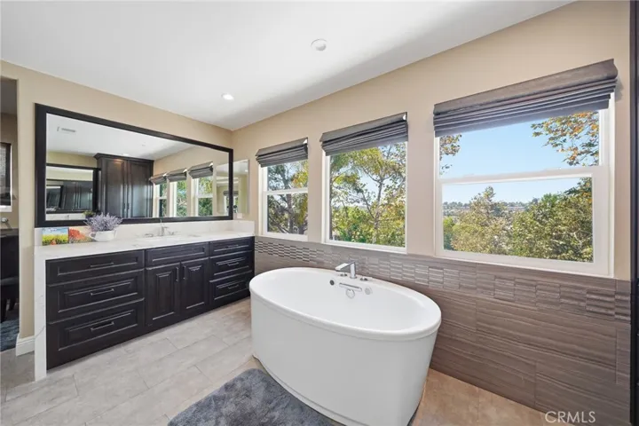 designers touch with view