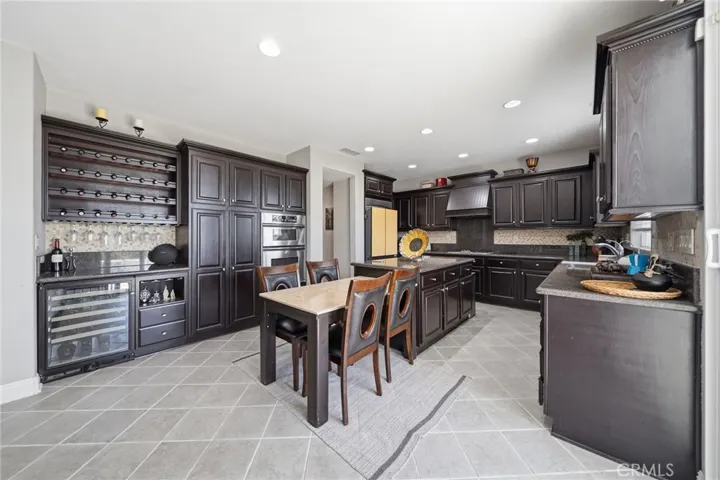 Wine refrigerator with wine rack