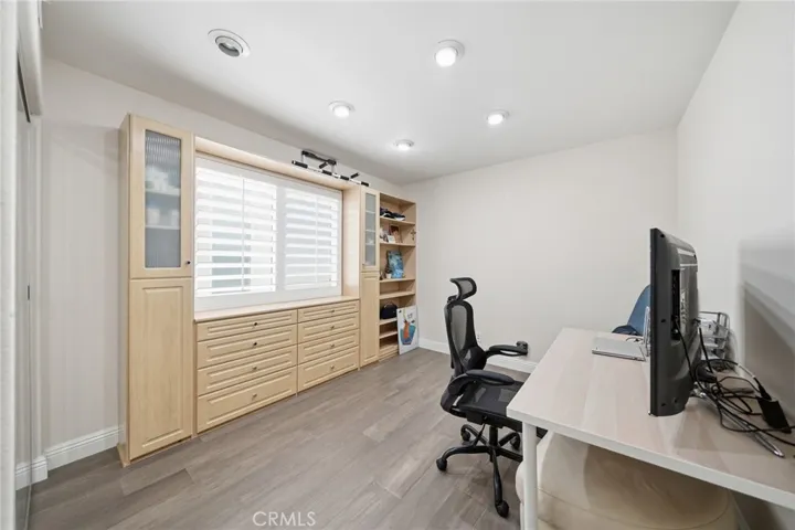Bedroom 2 - built in cabinets