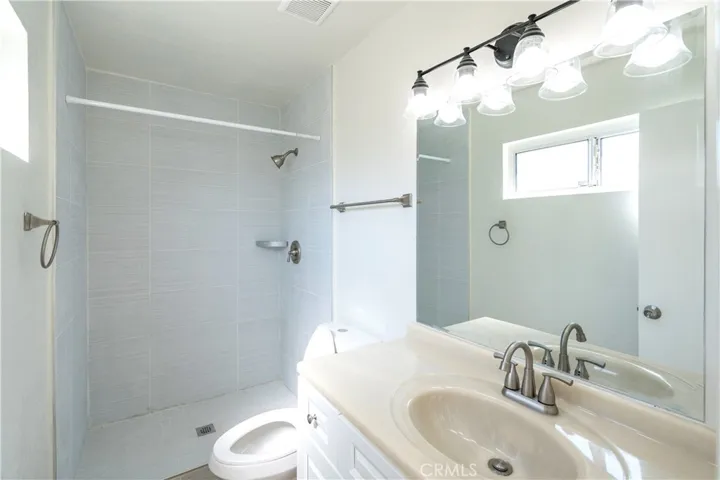 1460 N Towne, Claremont, California 91711