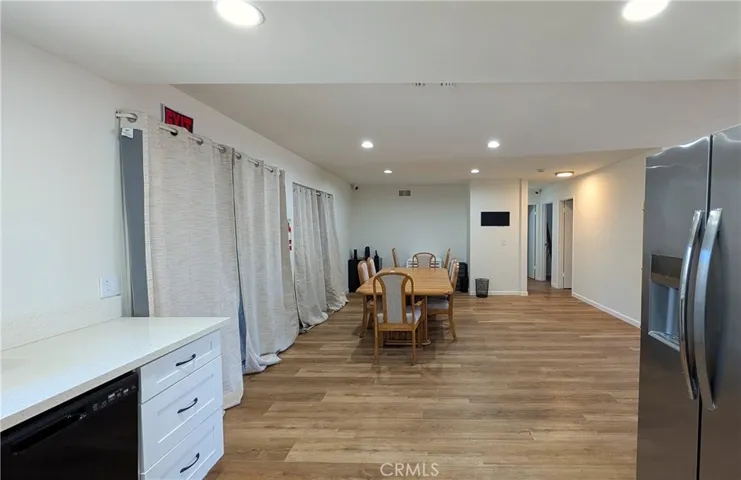 1460 N Towne, Claremont, California 91711