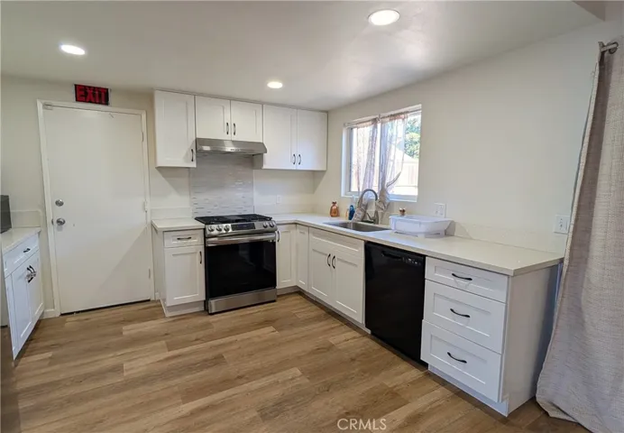 1460 N Towne, Claremont, California 91711