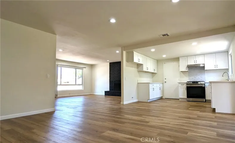 1460 N Towne, Claremont, California 91711