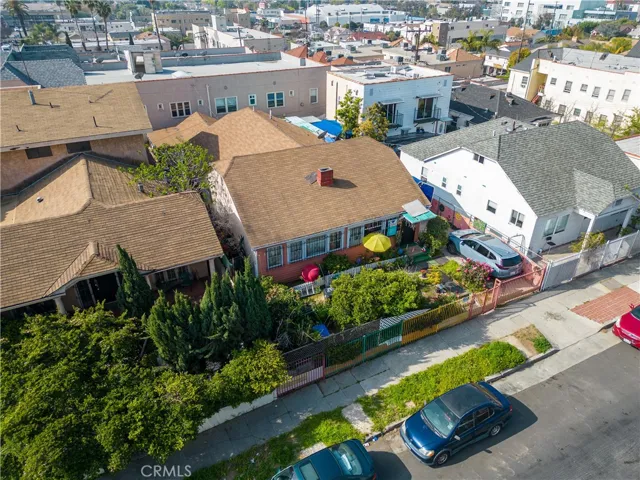4452 Rosewood Avenue, Los Angeles, California 90004