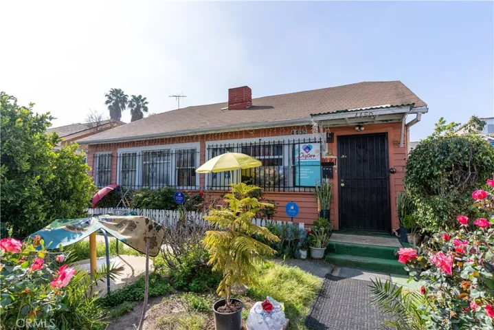 4452 Rosewood Avenue, Los Angeles, California 90004