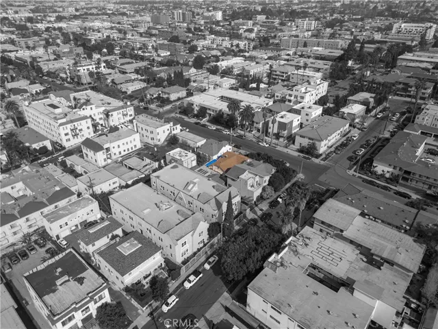4452 Rosewood Avenue, Los Angeles, California 90004