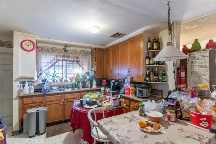 4452 Rosewood Avenue, Los Angeles, California 90004