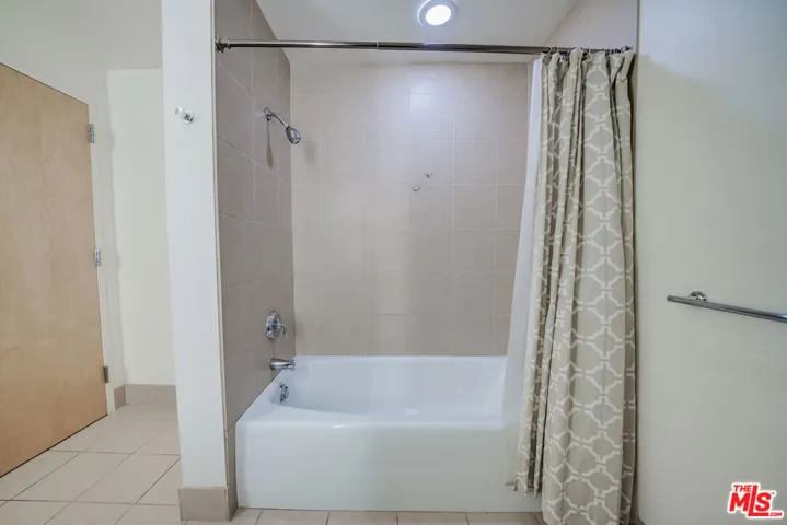 1111 S Grand Avenue 1115, Los Angeles, California 90015