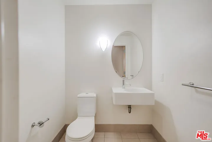1111 S Grand Avenue 1115, Los Angeles, California 90015