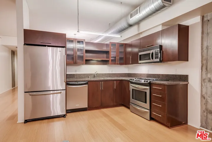 1111 S Grand Avenue 1115, Los Angeles, California 90015